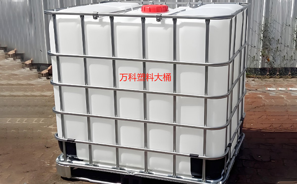 满足多元行业需求的包装解决方案:夏河塑料方桶的定制化应用解析 满足多元行业需求的包装解决方案:夏河塑料方桶的定制化应用解析