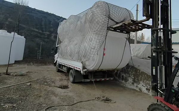 夏河塑料桶批量交付案例：满足多行业高标容器需求的一站式解决方案