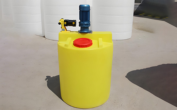 夏河加药桶定制选型要点与行业应用技术指南 夏河加药桶定制选型要点与行业应用技术指南